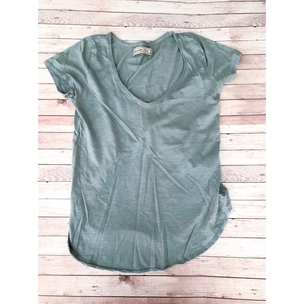 Deep crew neck T-Shirt